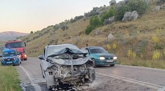 Kahramanmaraş'ta iki otomobil çarpıştı: 2 ağır yaralı