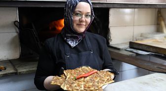 Restoranı kapanmasın diye fırının başına geçen kadın etli ekmek ustası oldu