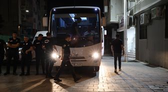 Seferihisar Belediye Başkanı Yetişkin'in de aralarında bulunduğu 20 şüpheli adliyeye sevk edildi