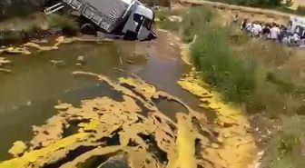 TIR, bariyerleri aşıp, dereye düştü; 3 yaralı