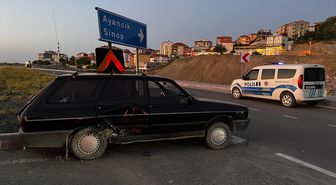 Türkeli'de hafif ticari araçla otomobilin çarpıştığı kazada bir kişi yaralandı