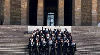 Uyuşmazlık Mahkemesi Başkanı Güleç, Anıtkabir'i ziyaret etti