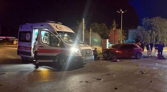 Erzincan'da iki aracın çarpıştığı kazada 2 kişi yaralandı