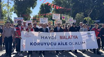 Malatya'da Koruyucu Aile Günü dolayısıyla kortej yürüyüşü yapıldı