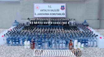 Manavgat'ta kaçak alkol operasyonu: Yüzlerce litre ele geçirildi