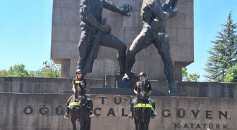 NATO Zirvesi öncesi Ankara'da atlı polislerden devriye