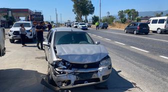 Nazilli'de zincirleme trafik kazasında 2 kişi yaralandı