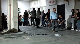 Otomobilin camından sarkan 19 yaşındaki genç hayatını kaybetti