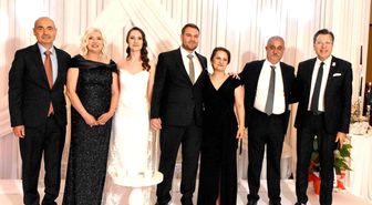 Özyapar ve Handır ailelerinin mutlu günü