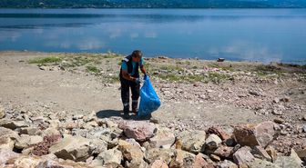 Sapanca Gölü'nde 200 personelle temizlik çalışması yapıldı