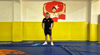 Sivaslı güreşçinin hedefi dünya zirvesi