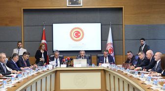 TBMM Komisyonu'nda Okul Şiddeti ve Dijital Riskler Masaya Yatırıldı: 'Ruh Sağlığı Yasası Şart'