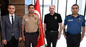 Uşak'ta örnek davranış sergileyen çarşı ve mahalle bekçisine teşekkür belgesi