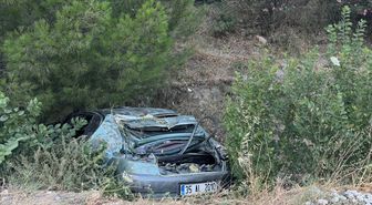 Aydın'da şarampole devrilen otomobildeki 3 kişi yaralandı