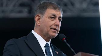 Cemil Tugay kimdir? İzmir Büyükşehir Belediye Başkanı Cemil Tugay kaç yaşında, nereli?