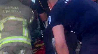 Gemlik'te işçi servisi ile otomobil çarpıştı: 15 yaralı