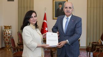 TBMM Suça Sürüklenen Çocuklara İlişkin Araştırma Komisyonu, raporunu Meclis Başkanı Kurtulmuş'a sundu