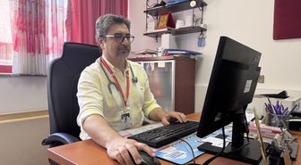 Uzmanından alerjik reaksiyonlara karşı bebeklere 'mineral içeren güneş kremleri' kullanın önerisi