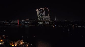100. Gazi Koşusu Resepsiyonunda gökyüzünde görsel şölen