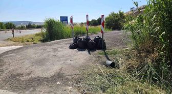 Bilecik'te jandarma poşet poşet çöp topladı