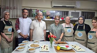 Yenişehir'de 'İrade Bizim Zafer Bizim' Temalı Aşure Dağıtımı