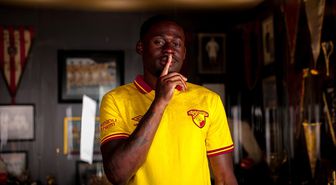 Göztepe, İngiliz orta saha oyuncusu Alex Matos'u kadrosuna kattı