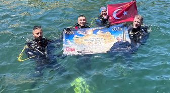 Karamürsel'de Denizcilik ve Kabotaj Bayramı coşkusu su altında yaşandı