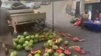 Karpuzları ezilen esnaf: Nezaketle söylese yardımcı olurdum