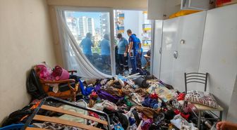 Mersin'de Bir Evden 5 Kamyon Çöp Çıktı