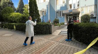 İlçe ayakta! Yaşlı kadın evinde boğazı kesilmiş halde bulundu