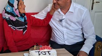 Samsun'da 101 yaşına giren kadına sürpriz doğum günü kutlaması
