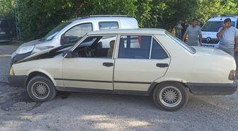 Seydişehir'de hafif ticari araç ile otomobil çarpıştı, 4 kişi yaralandı