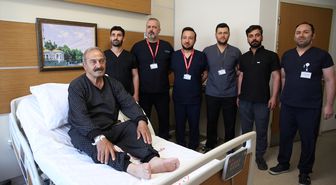 Bitlis'te 70 yaşındaki hastanın karın ve kasık fıtıkları tek ameliyatla tedavi edildi