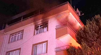 Bursa'da apartman dairesinde çıkan yangın paniğe neden oldu