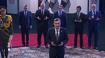 Cumhurbaşkanı Yardımcısı Yılmaz, Hamaney'in cenazesinin önünde dua okudu