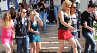 Fuhuş operasyonunda çarpıcı detay! Çantasından 'veresiye müşteri listesi' çıktı
