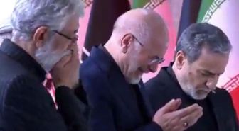 İranlı liderler Hamaney’in tabutu başında gözyaşlarına boğuldu