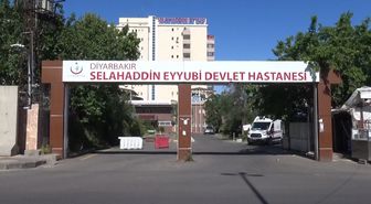 Madde bağımlısı olduğu ileri sürülen ağabeyi tarafından bıçaklanarak öldürüldü