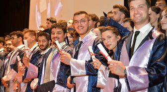 MSKÜ Tıp Fakültesinden 187 öğrenci mezun oldu