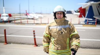 26 yıldır dev itfaiye araçlarını kullanan kadın şoför