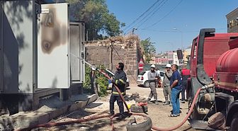 Şanlıurfa'da trafoda çıkan yangın söndürüldü