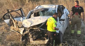 Şırnak'ta şarampole devrilen otomobildeki 1 kişi öldü, 2 kişi yaralandı