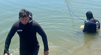 Sivas'ta Kızılırmak'ta akıntıya kapılarak kaybolan çocuğu arama çalışmaları sürüyor