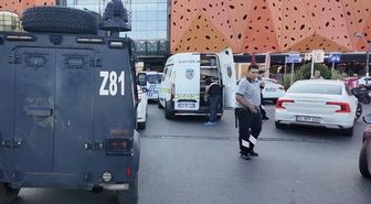 Ümraniye'de alışveriş merkezinde silahlı saldırı: 2 yaralı