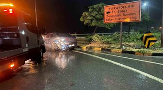 Alaplı Akçakoca yolunda kaza;5 yaralı