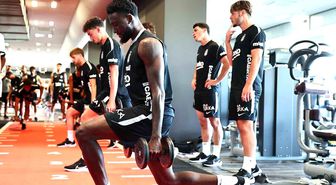 Beşiktaş, salonda çalıştı