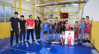 Çubuklu güreşçiler Türkiye Şampiyonası'na madalyalarla gidiyor