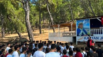 Doğayı koruyor, geleceğe umut oluyorlar gençler Dalyan'ı atıklardan temizledi