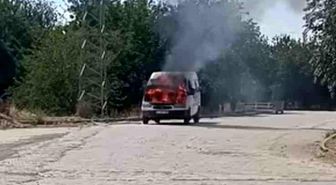 Elazığ'da minibüs yangını