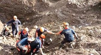 Eskişehir'deki define faciasında AFAD'ın zorlu operasyonu kamerada